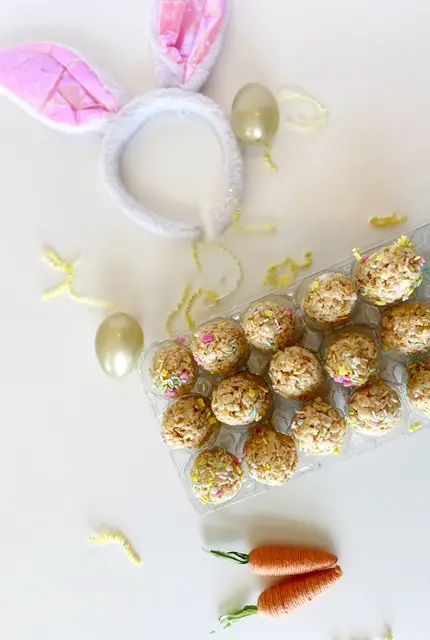 easy gluten-free easter egg rice krispies treats in egg carton